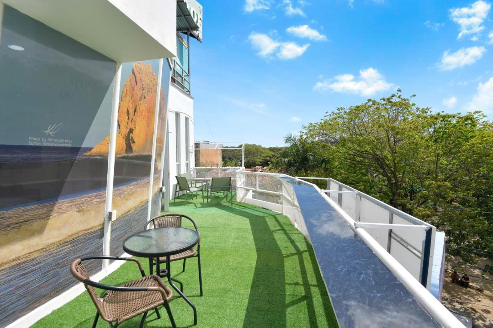 Surfo House Hotel & Hostel Tamarindo Exterior foto